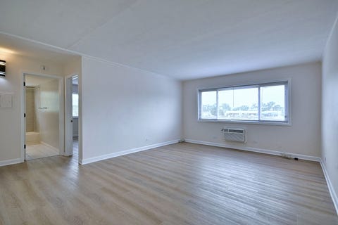 Tiny photo for 600 S York Street #3E, Elmhurst, IL 60126 (MLS # 12734651)