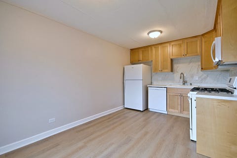 Tiny photo for 600 S York Street #3E, Elmhurst, IL 60126 (MLS # 12734651)