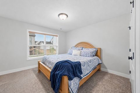 Tiny photo for 5208 Finlen Lane, Bloomington, IL 61705 (MLS # 12650926)