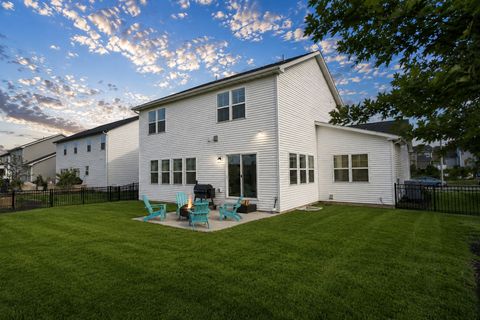Tiny photo for 5208 Finlen Lane, Bloomington, IL 61705 (MLS # 12650926)