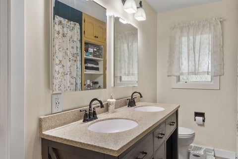 Tiny photo for 3120 Allen Street, Muscatine, IA 52761 (MLS # 12764962)
