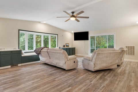 Tiny photo for 3120 Allen Street, Muscatine, IA 52761 (MLS # 12764962)
