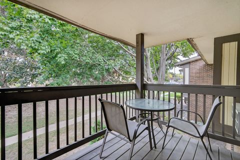 Tiny photo for 584 Somerset Lane #5, Crystal Lake, IL 60014 (MLS # 12496420)