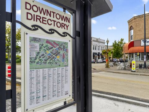 Tiny photo for 584 Somerset Lane #5, Crystal Lake, IL 60014 (MLS # 12496420)