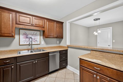 Tiny photo for 584 Somerset Lane #5, Crystal Lake, IL 60014 (MLS # 12496420)