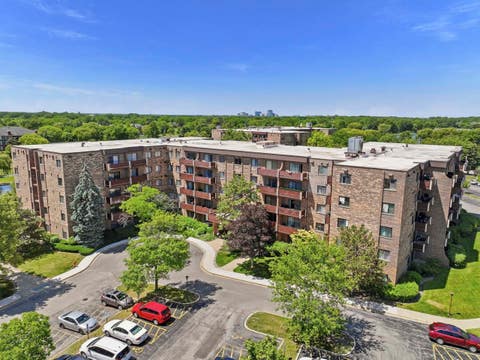 Tiny photo for 720 Wellington Avenue #509, Elk Grove Village, IL 60007 (MLS # 12658858)