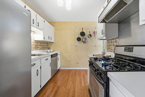 Tiny photo for 720 Wellington Avenue #509, Elk Grove Village, IL 60007 (MLS # 12658858)