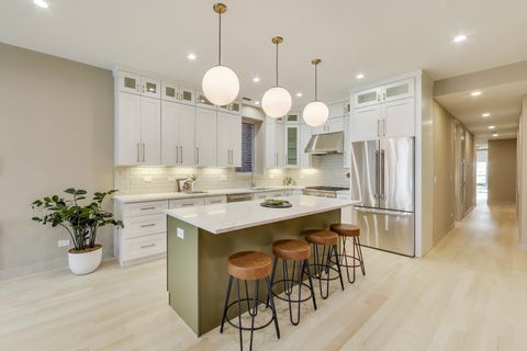 Tiny photo for 2448 N Clybourn Avenue #2, Chicago, IL 60614 (MLS # 12466574)