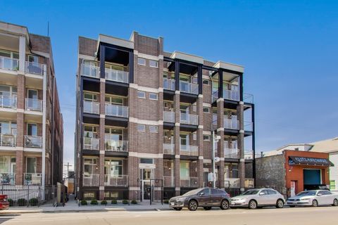 Tiny photo for 2448 N Clybourn Avenue #2, Chicago, IL 60614 (MLS # 12466574)