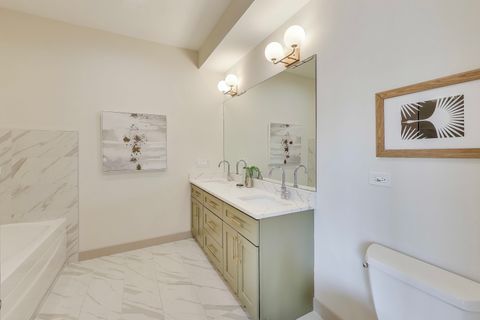 Tiny photo for 2448 N Clybourn Avenue #2, Chicago, IL 60614 (MLS # 12466574)