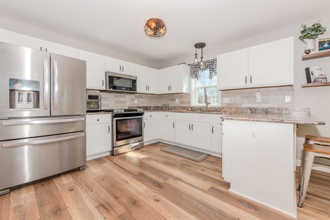 Tiny photo for 2615 E Girot Lane, Diamond, IL 60416 (MLS # 12589022)