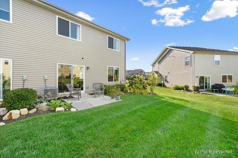 Tiny photo for 1129 Amber Drive, Cary, IL 60013 (MLS # 12462445)
