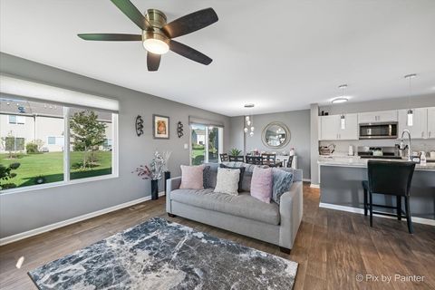 Tiny photo for 1129 Amber Drive, Cary, IL 60013 (MLS # 12462445)