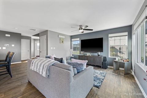 Tiny photo for 1129 Amber Drive, Cary, IL 60013 (MLS # 12462445)