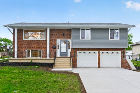 Photo of 408 Desmond Drive, Schaumburg, IL 60193 (MLS # 12640356)