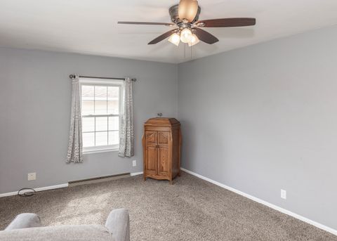 Tiny photo for 1543 Northlawn Road, Davenport, IA 52804 (MLS # 12614760)