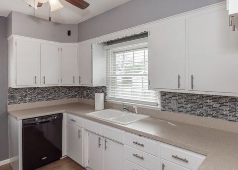 Tiny photo for 1543 Northlawn Road, Davenport, IA 52804 (MLS # 12614760)