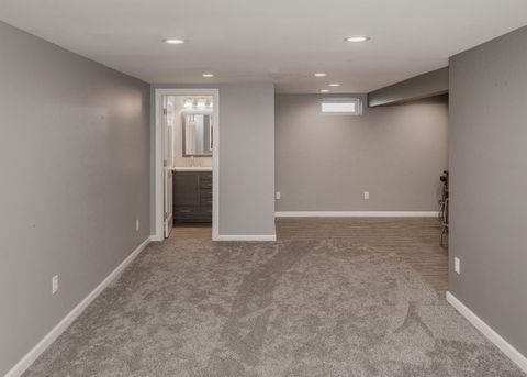 Tiny photo for 1543 Northlawn Road, Davenport, IA 52804 (MLS # 12614760)