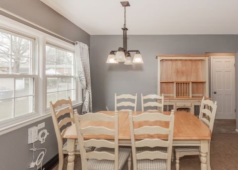 Tiny photo for 1543 Northlawn Road, Davenport, IA 52804 (MLS # 12614760)