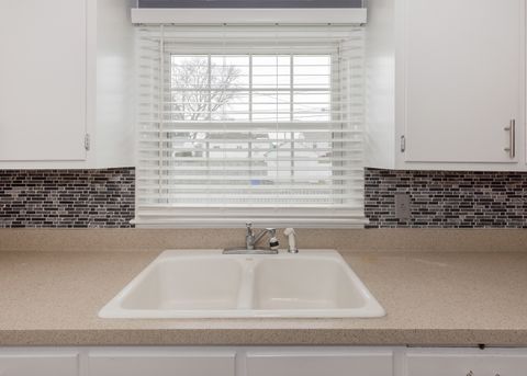 Tiny photo for 1543 Northlawn Road, Davenport, IA 52804 (MLS # 12614760)