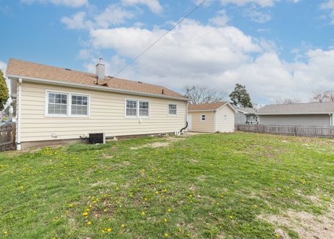 Tiny photo for 1543 Northlawn Road, Davenport, IA 52804 (MLS # 12614760)
