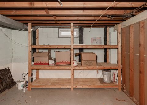 Tiny photo for 1543 Northlawn Road, Davenport, IA 52804 (MLS # 12614760)