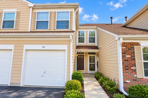 Photo of 7 Polk Court #B, Streamwood, IL 60107 (MLS # 12788440)