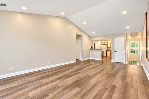 Tiny photo for 7 Polk Court #B, Streamwood, IL 60107 (MLS # 12788440)