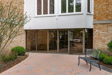 Tiny photo for 200 Lake Boulevard #415, Buffalo Grove, IL 60089 (MLS # 12713105)
