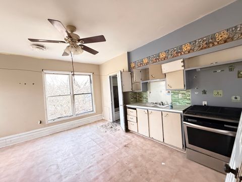 Tiny photo for 101 5th Street, Carmi, IL 62821 (MLS # 12610523)