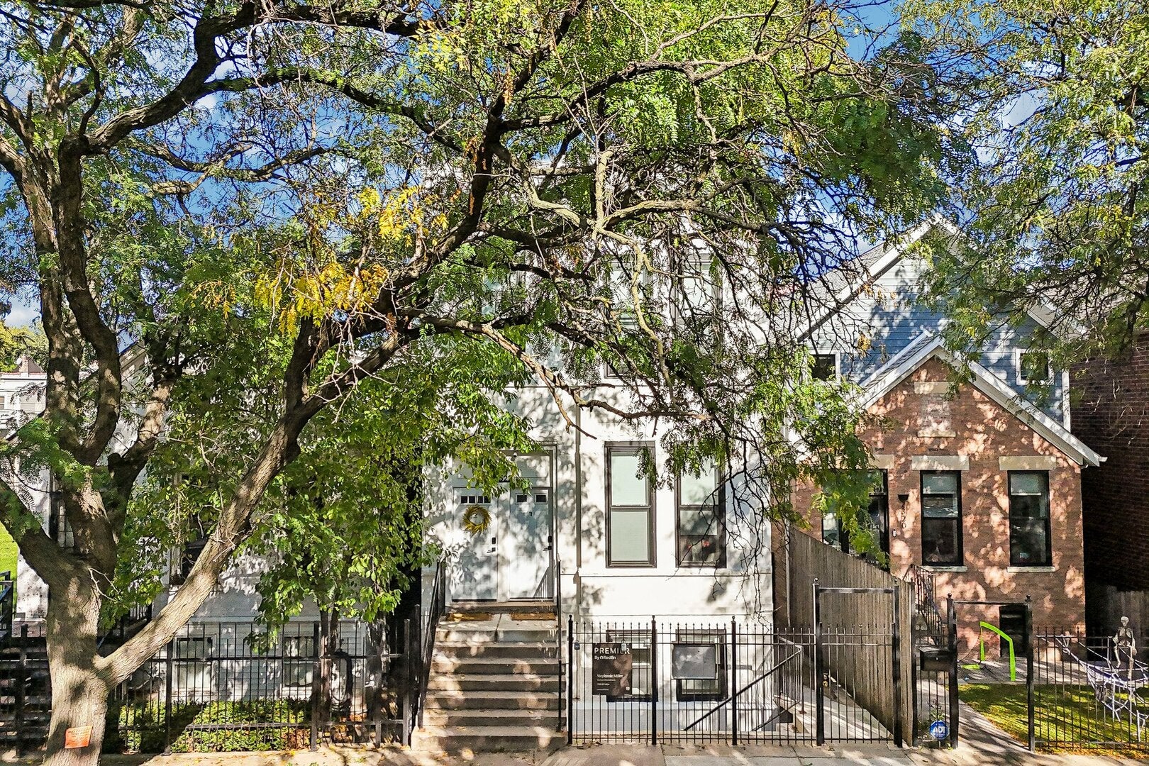 2322 W Montana Street