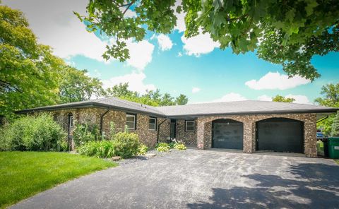 Photo of 14107 S Cherokee Trail, Homer Glen, IL 60491 (MLS # 12680044)