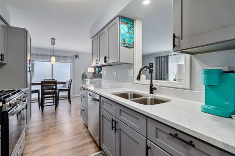 Tiny photo for 7970 Knottingham Circle #D, Darien, IL 60561 (MLS # 12428389)
