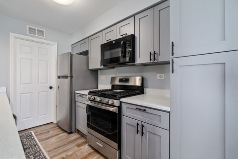 Tiny photo for 7970 Knottingham Circle #D, Darien, IL 60561 (MLS # 12428389)
