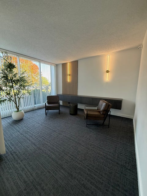 Tiny photo for 8809 W GOLF Road #9I, Niles, IL 60714 (MLS # 12792371)
