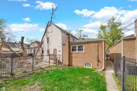 Tiny photo for 2037 W 69th Place, Chicago, IL 60636 (MLS # 12617121)
