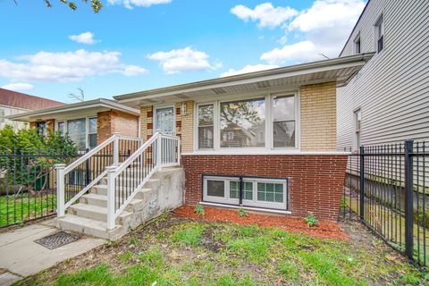Tiny photo for 2037 W 69th Place, Chicago, IL 60636 (MLS # 12617121)