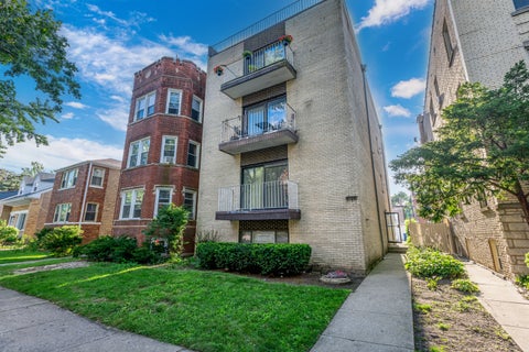 Photo of 6126 N Francisco Avenue #1, Chicago, IL 60659 (MLS # 12742743)