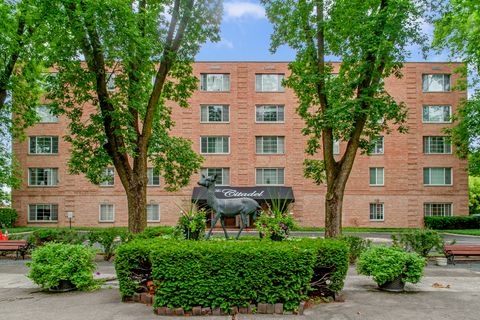 Photo of 1455 S Shermer Road #208C, Northbrook, IL 60062 (MLS # 12447766)