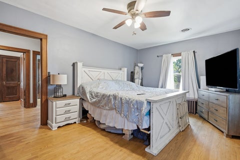 Tiny photo for 1024 W 15th Street, Davenport, IA 52804 (MLS # 12716066)