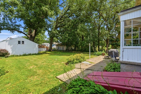 Tiny photo for 1024 W 15th Street, Davenport, IA 52804 (MLS # 12716066)