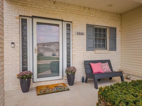 Tiny photo for 1510 Cashel Drive, Bloomington, IL 61704 (MLS # 12608828)