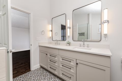 Tiny photo for 1510 Cashel Drive, Bloomington, IL 61704 (MLS # 12608828)