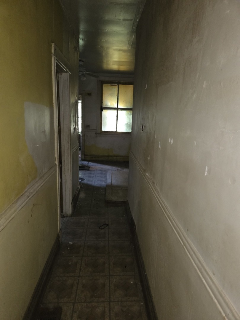 5935 S Elizabeth Street