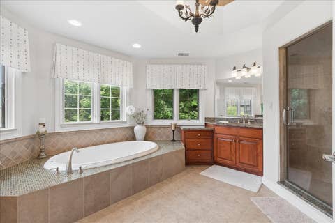 Tiny photo for 13600 ERIN Drive, Homer Glen, IL 60491 (MLS # 12709931)