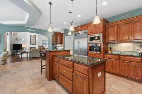 Tiny photo for 13600 ERIN Drive, Homer Glen, IL 60491 (MLS # 12709931)
