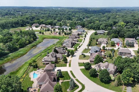 Tiny photo for 13600 ERIN Drive, Homer Glen, IL 60491 (MLS # 12709931)