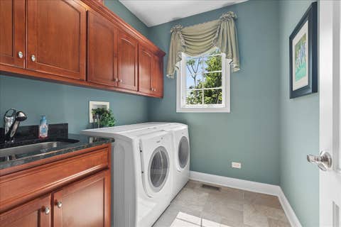 Tiny photo for 13600 ERIN Drive, Homer Glen, IL 60491 (MLS # 12709931)