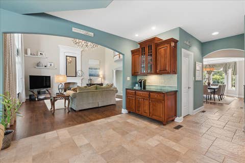 Tiny photo for 13600 ERIN Drive, Homer Glen, IL 60491 (MLS # 12709931)