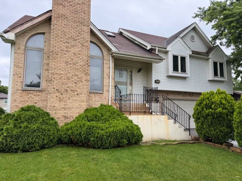 Tiny photo for 223 S Dante Avenue, Glenwood, IL 60425 (MLS # 12682129)